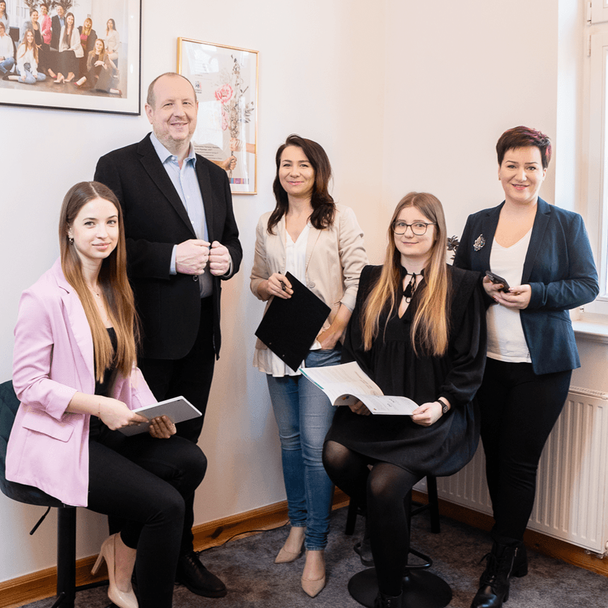 Zdjęcie przedstawiające ludzi